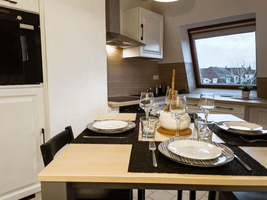 Appartement Lumineux Avec Vue Sur Les Vosges à Colmar Extérieur photo